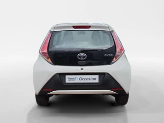 Toyota Aygo 1.0 VVT-i x / 6