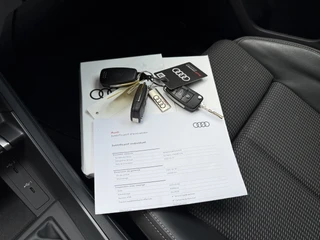 Audi Q3 45 TFSI e Hybrid 245pk S edition S-line Keyless | Camera / 43