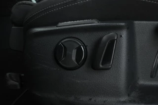 Volkswagen Passat Variant 1.6 TDI Comfort Business  Automaat, Navigatie, Apple carplay, Climate, / 15