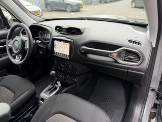 Jeep Renegade 4xe 240 Plug-in Hybrid Electric Trailhawk (Navigatie - LED - Keyless Entry - Parkeersensoren V+A - Automatische Airco - 4WD - 17" incl 4S - Dodehoek detectie) / 39