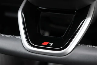 Audi Q5 2.0 e-hybrid quattro S Line Pano l 360 Camera l Nwe Model / 23