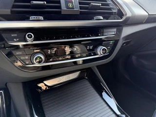 BMW X3 xDrive20i High Executive M Sport| Dealer onderhouden| HUD| Top staat| Trekhaak / 16