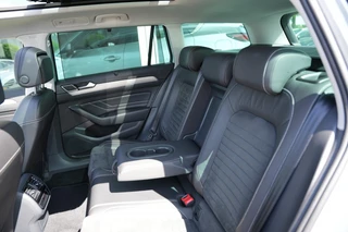 Volkswagen Passat 1.4 TSI PHEV GTE Highline Pano, Trekhaak,Carplay / 6