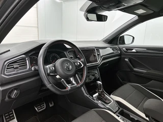 Volkswagen T-ROC 1.5 TSI Sport | Camera | Adaptive Cruise | Stoelverwarming | Navi / 13