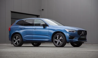Volvo XC60 T6 Plug-in hybrid AWD R-Design Panorama|H/K Audio / 4