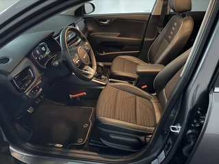 KIA Stonic 1.0 T-GDi MHEV 100pk GT-Line | Stoelverwarming | Stoelverwarming / 26