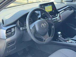 Toyota C-HR 2.0 Hybrid Dynamic Black Edition ADAPTIVE CRUISE PARKEERCAMERA AFNEEMBARE TREKHAAK / 4