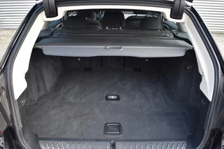 BMW 5 Series TOURING 530I AUT. 252PK EXECUTIVE El. A-KLEP / PDC V+A / 18 LM. VELGEN / 12