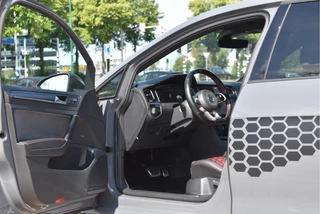 Volkswagen Golf 2.0 TSI GTI TCR Performance Pack Executive 290 pk Nardo Grey | Vol | Keyless | Pano | Camera | Carplay | Adapt.CC | Full LED | Historie / 16