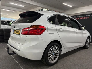 BMW 2-serie Active Tourer 218i High Executive/ NL auto/ Afneembare trekhaak/ Achteruitrijcamera / 6