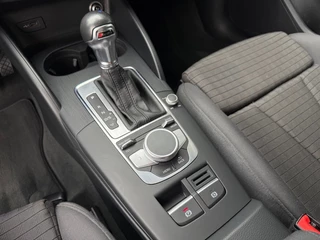 Audi A3 Sportback 35 TFSI CoD Advance - Automaat Apple Carplay Android Auto Navi / 36