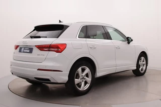 Audi Q3 35 TFSI Advanced Automaat | Parkeersensoren | Adaptive Cruise Control | Stoelverwarming | Apple CarPlay / 26