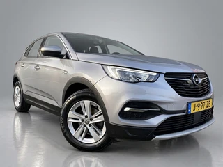 Opel Grandland X 1.2 Turbo Business Executive 130 pk  | 1e eigenaar | dealer onderh. | leder interieur | navigatie | camera | carplay / 4