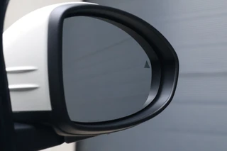 Fiat 500e Urban Comfort 42 kWh  Keyless/Stoelverw/CarPlay/Camera/Dodehoek/Pdc/15" / 23