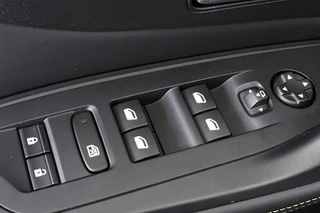 Peugeot e-308 SW GT 54 kWh / 33