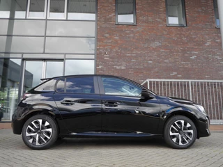 Peugeot 208 1.2 Turbo 100 Business | Nieuwe auto | Achteruitrijcamera | Airco | Navigatiesysteem | Parkeersensoren achter | Cruise control / 2
