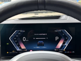 Bmw 3-serie 330i xDrive M-sport | 360 Camera | Keyless | Sfeerverlichting | / 17
