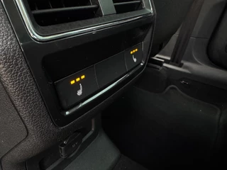 Skoda Karoq 1.5 TSI ACT Business Edition Plus / CarPlay / 18
