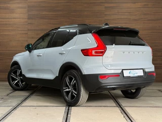 Volvo XC40 1.5 T3 R-Design | Pano | Winterpakket | Elektr voorstoelen+memory | Camera | Carplay / 28