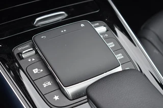 Mercedes EQA 250 Luxury Line 71 kWh | Stoelverwarming | Pano | Leder | / 21