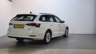 Skoda Octavia Combi 1.0 e-TSI DSG Business Edition Navigatie App-Connect DAB+ Parkeersensoren / 5