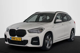 BMW X1 xDrive25e M Sport Sportstoelen Stoelverwarming Apple CarPlay LED