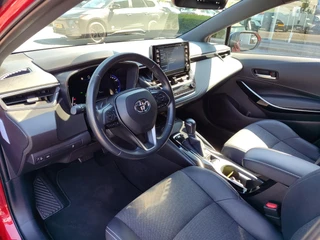 Toyota Corolla 1.8 HYBRID STYLE BI-TONE STOELVERW TREKHAAK KEYLESS 17'' LM-VELGEN APPLE/ANDROID CLIMA AD-CRUISE PRIVACY GLASS / 5