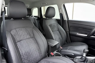 Suzuki Vitara 1.4 Boosterjet Smart Hybrid Style 110pk | Navigatie | Climate Control | Stoelverwarming | Cruise Control Adaptief | Luxe Bekleding | Camera | Dodehoekdetectie / 15