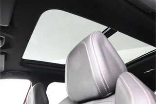 Peugeot 5008 1.2 PureTech Active Pack Business  GT - Trekhaak - All Seasonbanden - Schuif/kantel dak - Virena zekerheidspakket €895 / 43