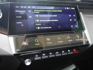 Peugeot 308 1.2 Hybrid 136 e-DCS6 GT | Demo | Automaat | Keyless entry & start | Led verlichting | 18 inch Lichtmetalen velgen | Navigatie | Adaptive cruise control | Rondom camera | Regensensor / 29