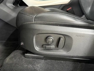Land Rover Range Rover Evoque 2.0 Si4 HSE Dynamic Panorama | Leder | Camera | LED | Trekhaak | 4WD | Stoelverwarming | NAP | / 28