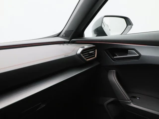 CUPRA Formentor 1.4 e-Hybrid 204 Pk / 37