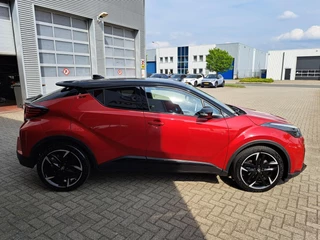 Toyota C-HR 1.8 HYBRID GR-SPORT 19"LM-VELGEN CAMERA NAVI STUUR-/STOELVERWARMING P-SENSOREN AD-CRUISE HALF-LEDER/ALCANTARA / 5