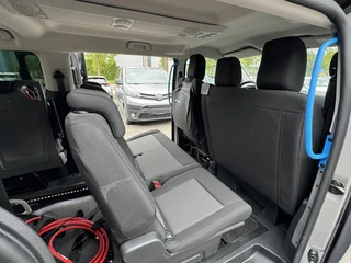 Toyota PROACE Electric Verso LONG DYNAMIC 75KWH GRUAU ROLSTOELAUTO VERLAAGD-INBOUW-OPRIJPLAAT 2x SCHUIFDEUR CRUISE AIRCO BLUETOOTH / 18