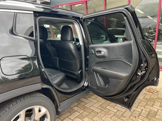 Jeep Compass 1.4 MultiAir Opening Edition Plus  | ACC | Parkeer | Beats | Trekhaak | Carplay | Navi | Stoel/Stuurverw. | / 37