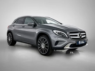 Mercedes-Benz GLA-klasse 180 Business Solution AMG | Trekhaak | CarPlay | Camera | Navigatie | Cruise Control / 7