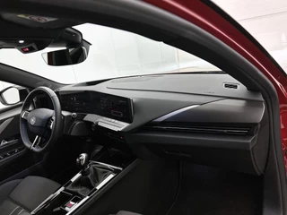 Opel Astra 1.2 Level 4 GS Line | Camera | Navi | Adaptive Cruise | Stoel-/Stuurverw. / 12