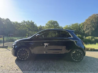 Fiat 500 La Prima 42 kWh | Pano | Camera | Adaptive| BTW | / 18