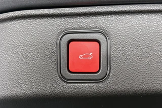 Alfa Romeo Junior 1.2 Turbo Hybrid Ibrida Speciale Pack Techno Stoelverwarming Camera / 41