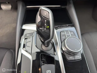 BMW 5-serie Touring 530i xDrive / Panoramadak / M-sport / 22