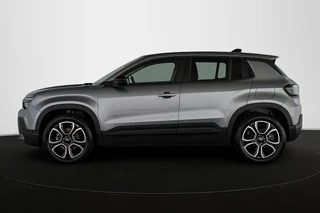 Jeep Avenger 1.2 e-Hybrid Summit Keyless 360-Camera Camera JBL Apple CarPlay / 31