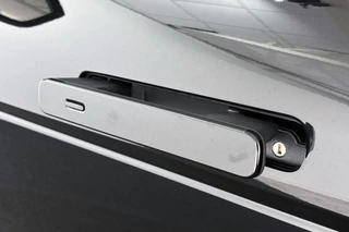 Land Rover Range Rover Evoque 1.5 P300e AWD SE Leder Memory Stuur-Stoelverwarming Camera / 20