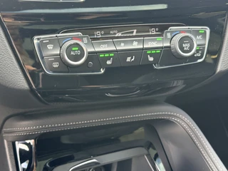 BMW X1 xDrive20i High Executive  | Afn. trekhaak | Pano | LED | Leder | Sportstoelen | Apple/Android | Stoelverwarming / 34