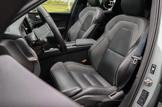 Volvo XC60 T6 AWD Ultra Black Edition 360 Cam Pano Trekhaak 21 inch Alarm / 5