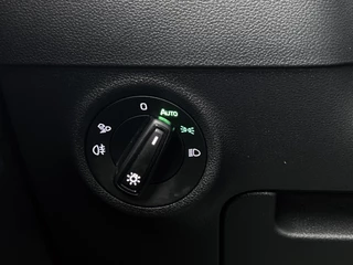 Škoda Karoq 1.5 TSI ACT Sportline Business  | PANORAMADAK | 360 CAMERA | WINTERPACK | KEYLESS | NAVI | ELEKTR. ACHTERKLEP / 18