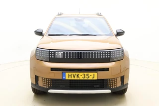 Fiat Grande Panda La Prima 44 kWh | Navigatie | Climate control | Achteruitrijcamera | Cruise control | Dakrails | Stoel- en stuurverwarming | Lichtmetalen velgen / 7