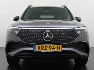 Mercedes-Benz EQB EQB 300 4Matic AMG / 5