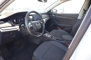 Skoda Octavia 1.5 TSI G-TEC Business Edition|Cruise control|Apple carplay/Android auto|Navi| / 6
