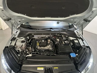 Škoda Octavia Combi 1.0 e-TSI DSG Business Edition Plus Adaptive Cruise Sfeerverlichting DAB+ / 17