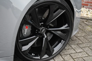 Audi RS6 Avant 4.0 TFSI quattro  Nardo Ceramic Pano Trekh Sportuitl HUD ACC Dynamic+ 4WS / 88